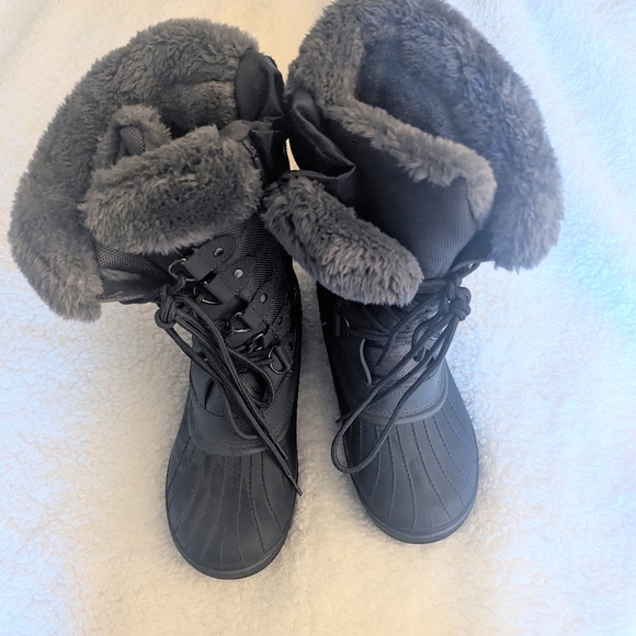 Faux fur-lined winter boots - Dream Pairs Thinsulate, size 9 - Picture 5 of 5